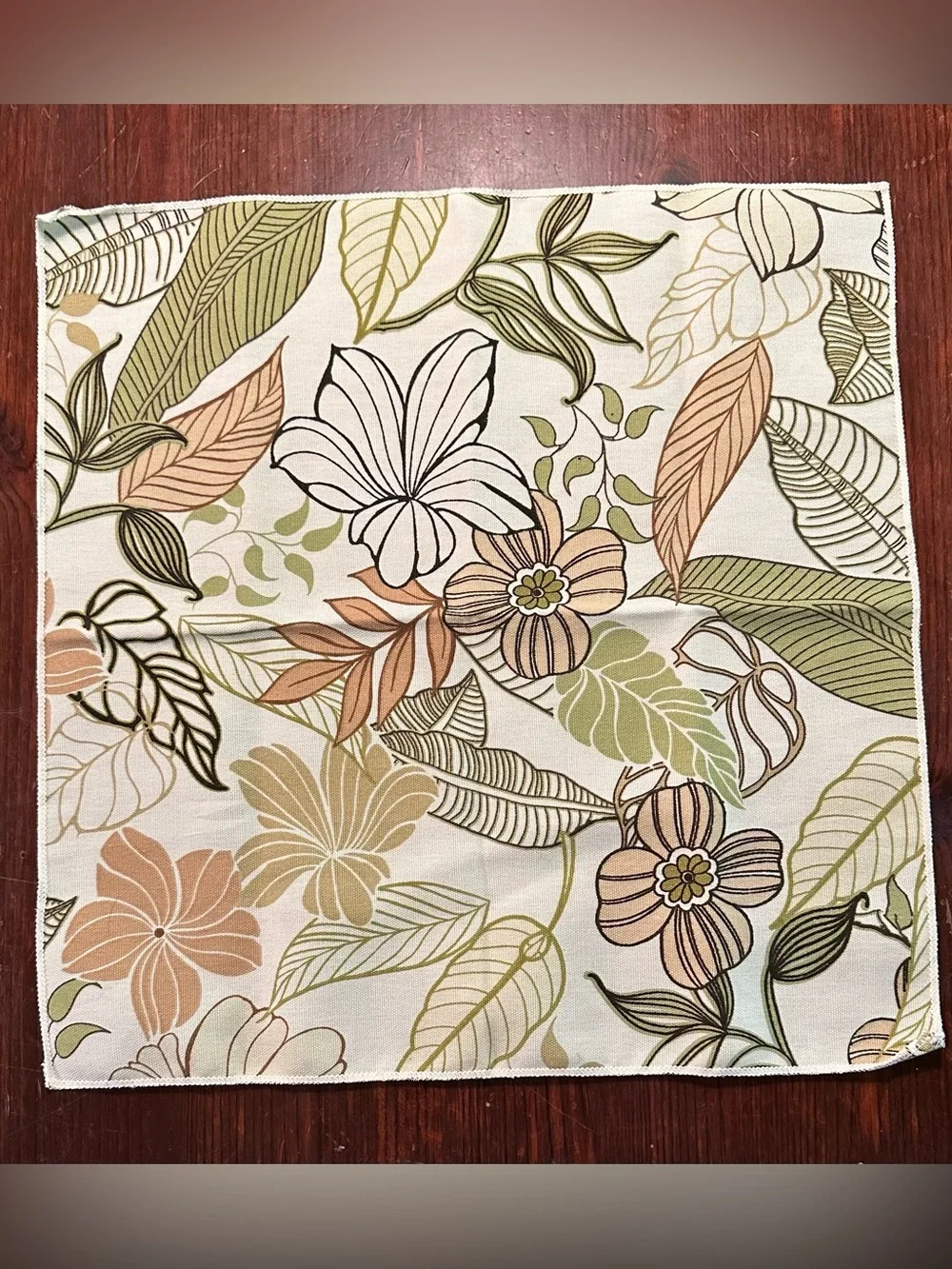 Set of five cloth napkins and hand towels